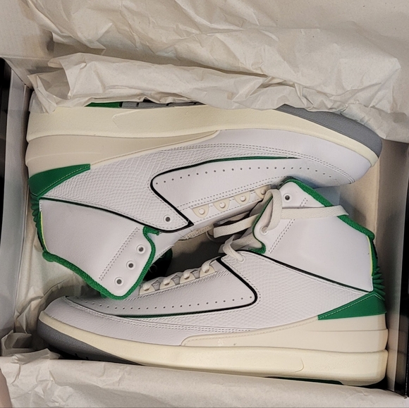 Air Jordan 2 Retro - Picture 8 of 9